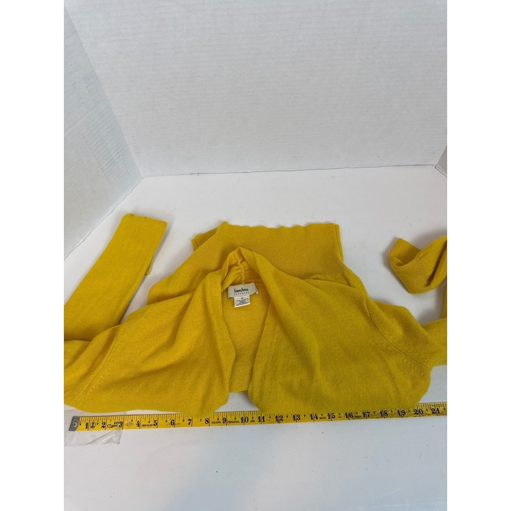 Neiman Marcus Cashmere Sweater Womens Medium Yellow Surplice Wrap V-Neck Knit - Picture 7 of 9